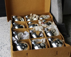 doos vintage kerstballen zilver 22263c